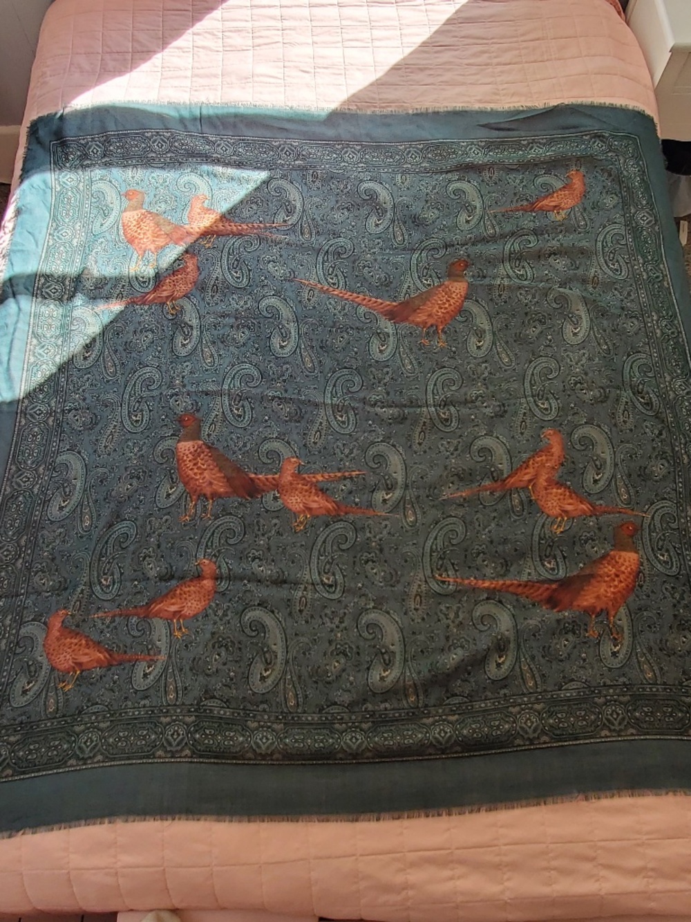 Vintage Georges Rech bird motif scarf, fair condition - Picture 2 of 13